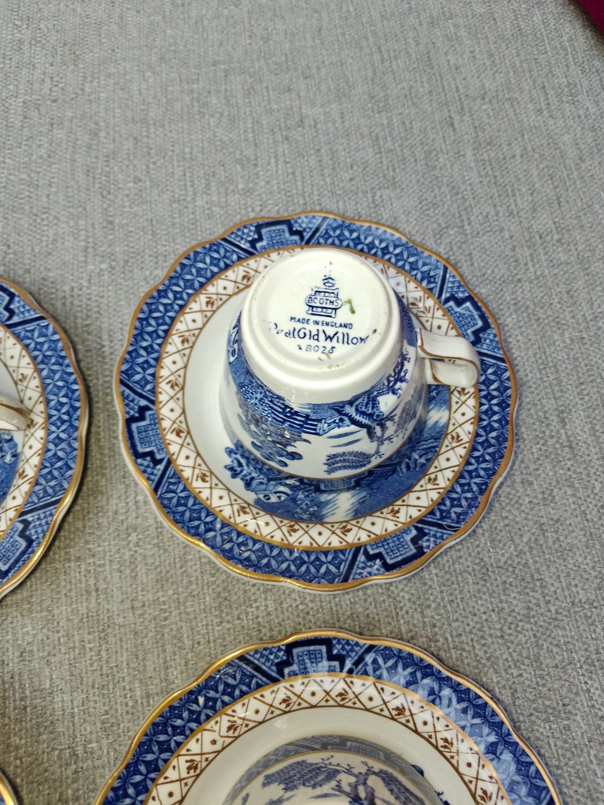 Booths Real Old Willow A8025 Set Of 4 Small Cups And 6 Saucers Double Gold Trim - Helsby Vintage