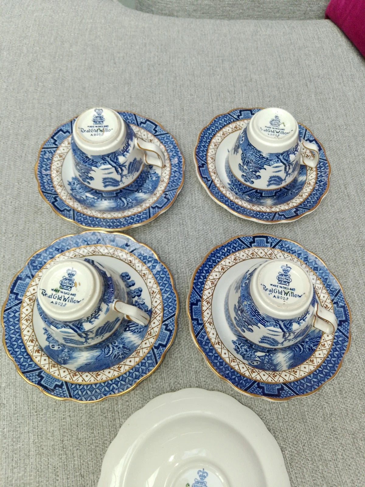 Booths Real Old Willow A8025 Set Of 4 Small Cups And 6 Saucers Double Gold Trim - Helsby Vintage
