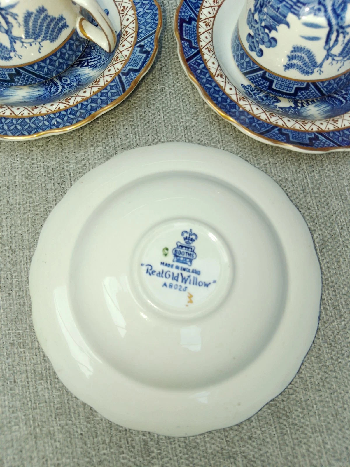 Booths Real Old Willow A8025 Set Of 4 Small Cups And 6 Saucers Double Gold Trim - Helsby Vintage