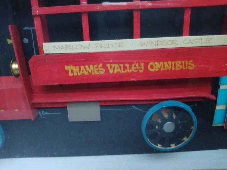 Vintage Dave Jacobs London Double Decker Bus Diorama Marlow Bridge - Helsby Vintage