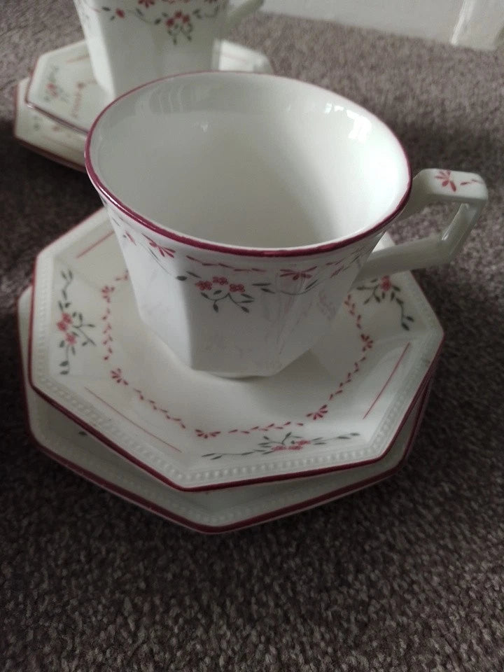 Johnson Brothers Madison Set Of 4 Trios 4 Cups, 4 Saucers, 4 Side Plates - Helsby Vintage