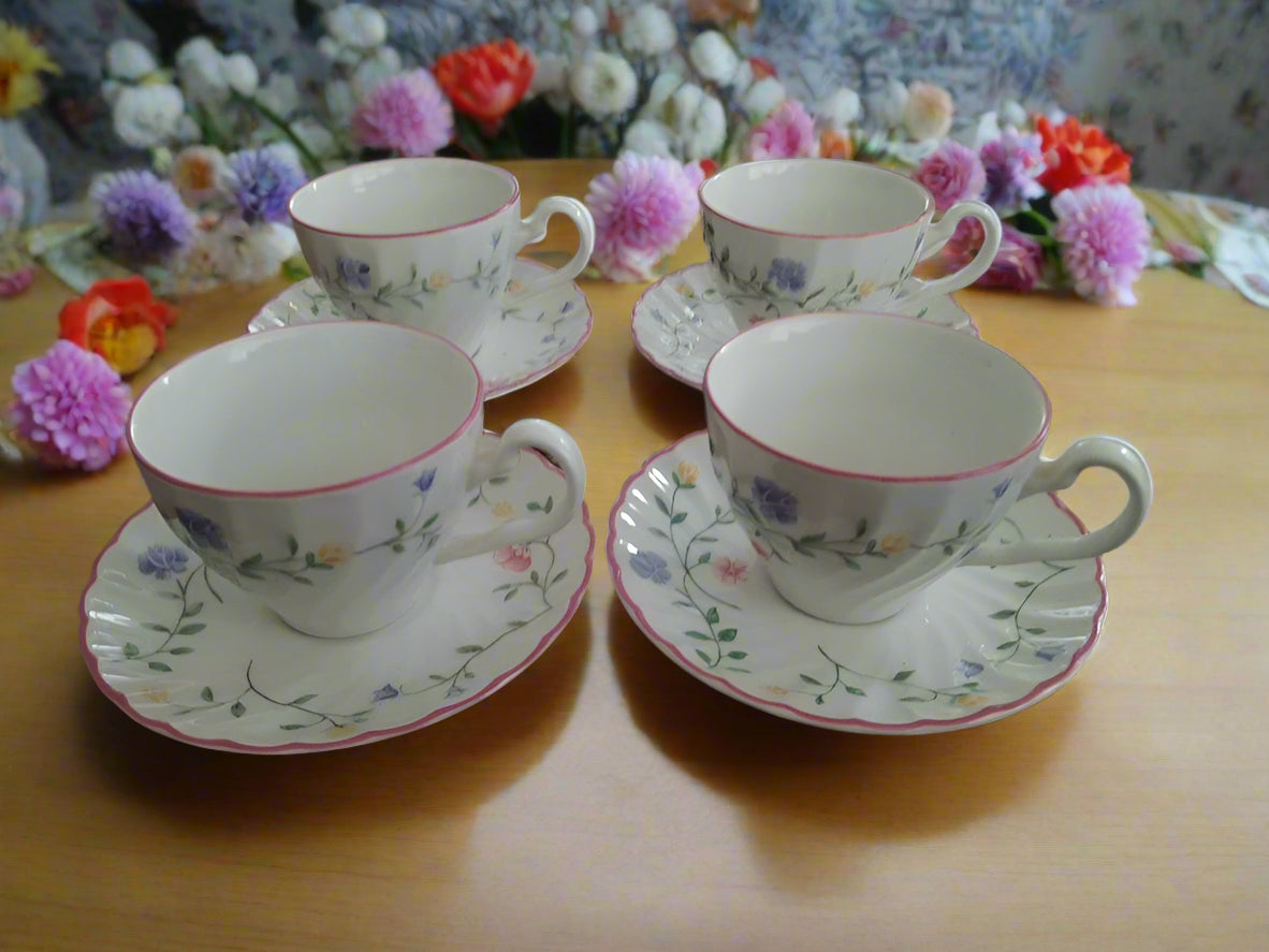 Johnson Brothers Summer Chintz Set of 4 Cups and 4 Saucers - Helsby Vintage