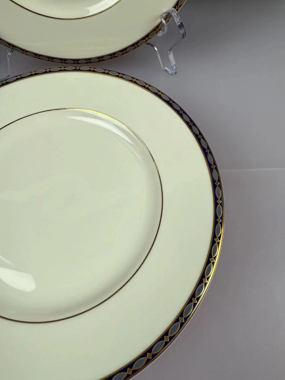 Set Of 6 Minton St James Dinner Plates 27cm Wide Very Good Condition - Helsby Vintage