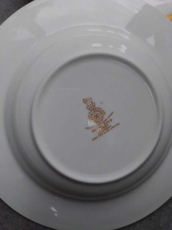 Royal Doulton - Royal Gold - H4980 - Set of 6 Rimmed Soup Bowls - Helsby Vintage
