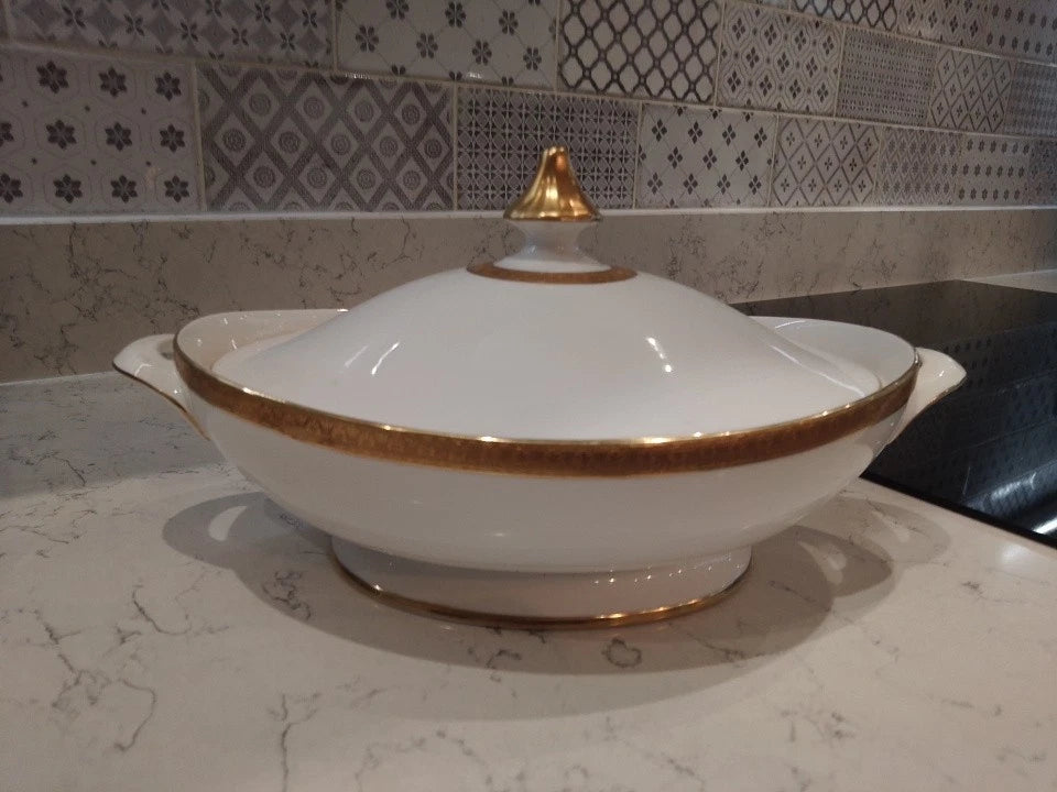 Royal Doulton Royal Gold Covered Lidded Vegetable Dish Tureen H4980 - Helsby Vintage