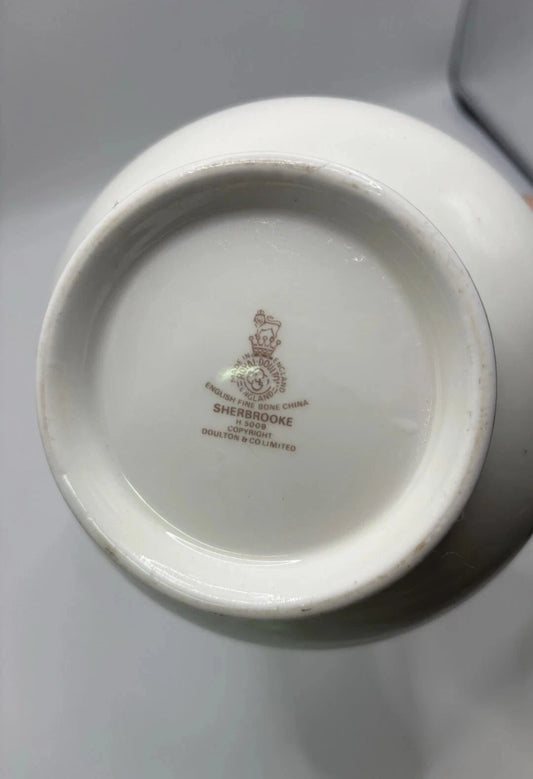 Royal Doulton Sherbrooke Coffee Pot 2 Pint - Helsby Vintage