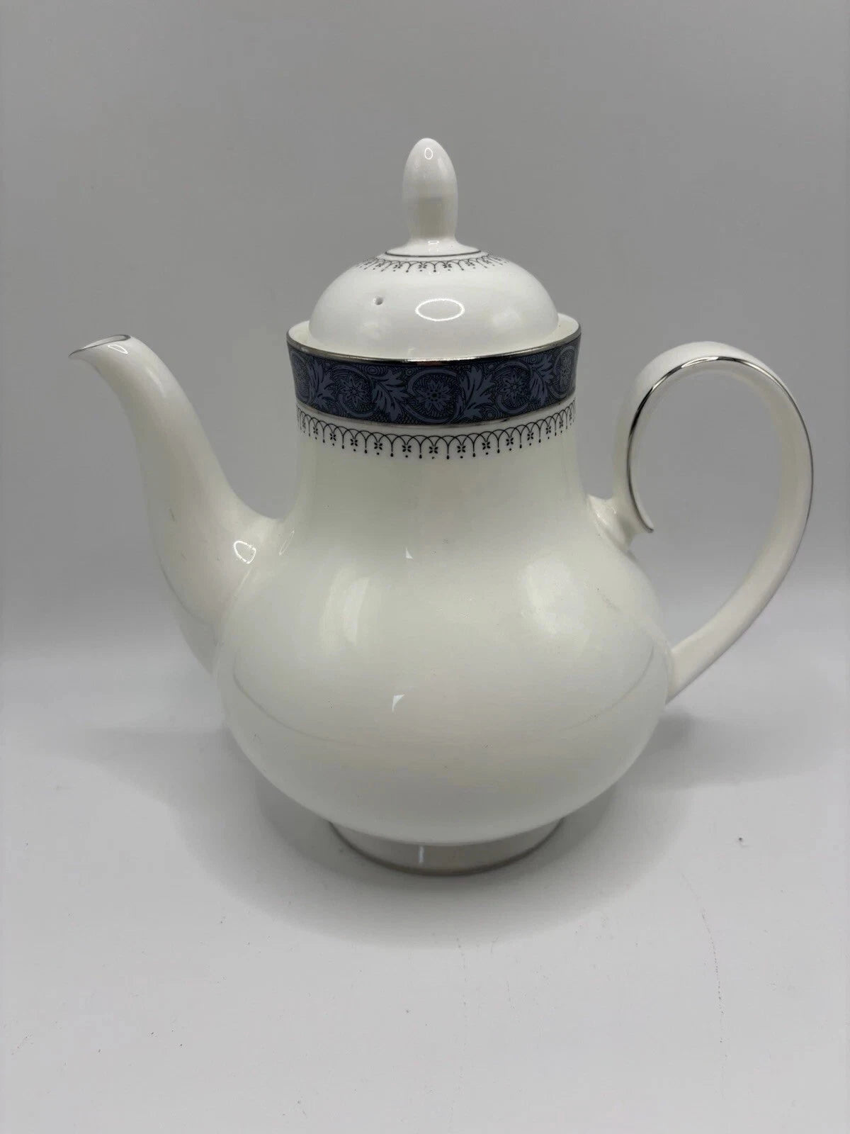 Royal Doulton Sherbrooke Coffee Pot 2 Pint - Helsby Vintage