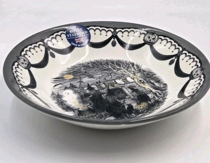 Set of 5 Royal Stafford Spookyville Witches Coven Halloween Pasta Bowls - Helsby Vintage