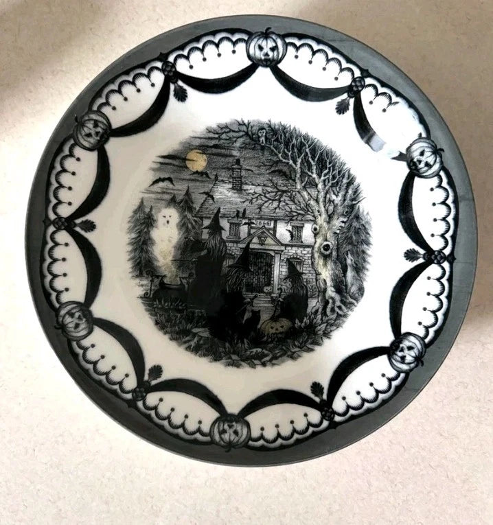 Set of 5 Royal Stafford Spookyville Witches Coven Halloween Pasta Bowls - Helsby Vintage