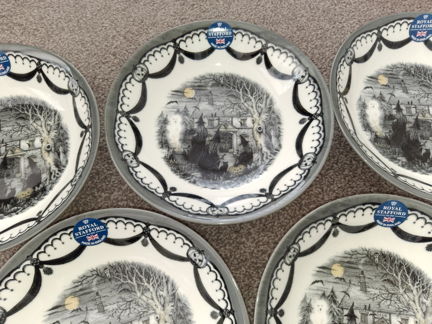 Set of 5 Royal Stafford Spookyville Witches Coven Halloween Pasta Bowls - Helsby Vintage
