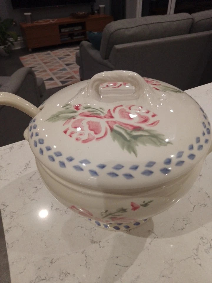 Royal Winton Large Soup Bowl Or Tureen With Lid And Ladle - Helsby Vintage