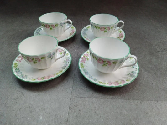 Royal Worcester English Garden Teacups And Saucers Set Of 4 - Helsby Vintage