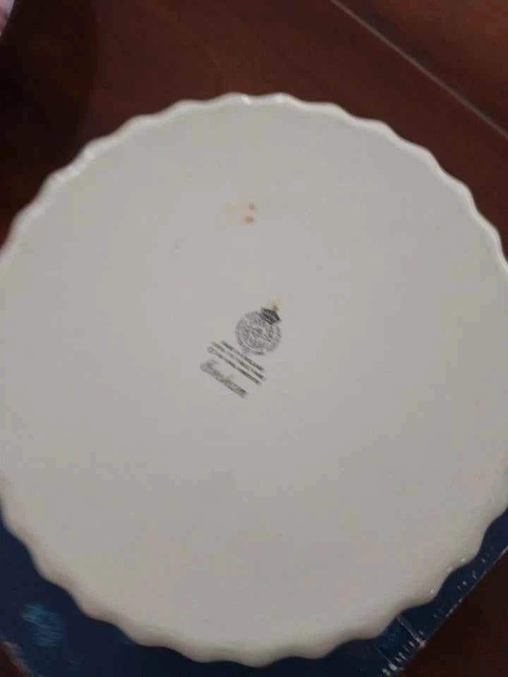 Royal Worcester Scalloped Round Quiche Flan Dish 27 cm Boxed Vintage - Helsby Vintage