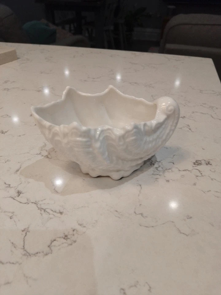 Coalport Countryware Small White Shell Sweet Dish England 4”