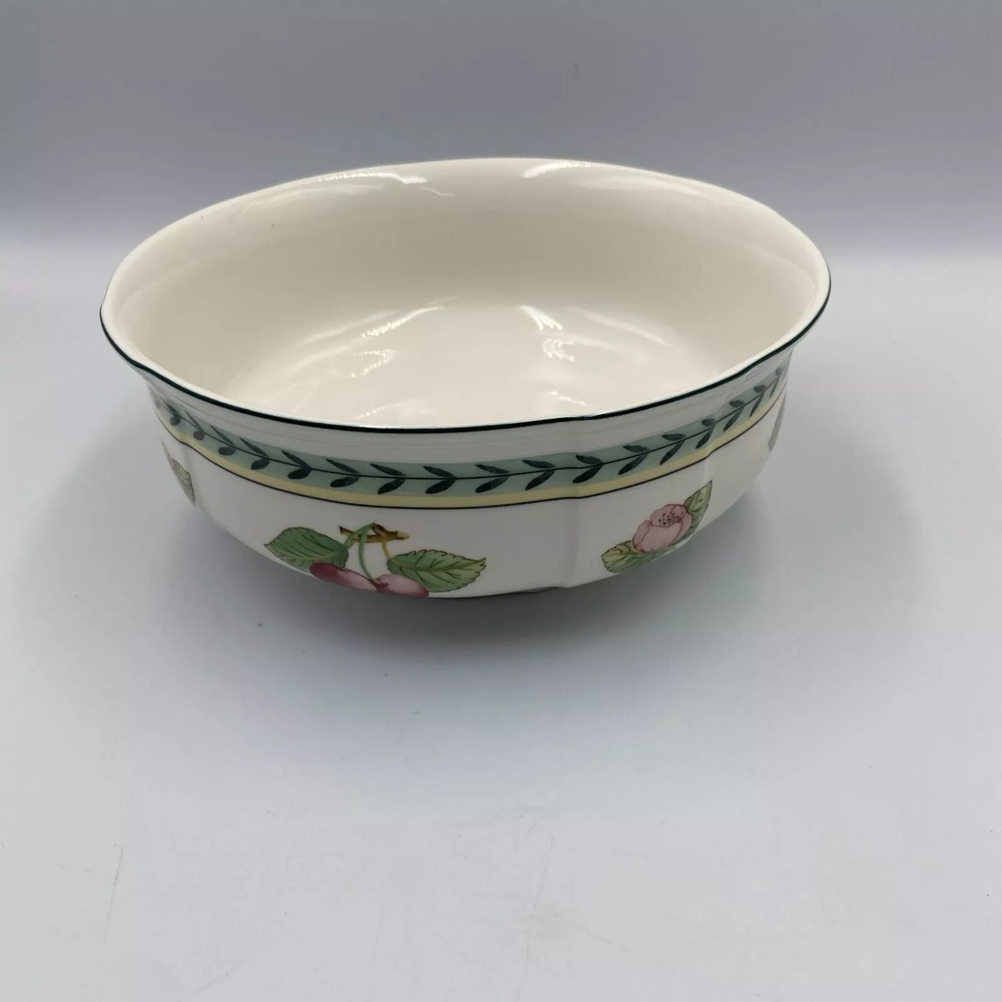 Villeroy & Boch French Garden Fleurence Serving / Fruit Bowl 20.5cm By 7.5cm