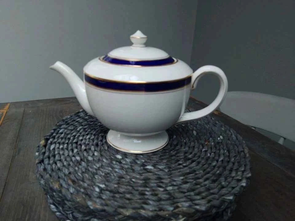 Royal Worcester Howard Cobalt Blue Teapot Excellent Unused Condition
