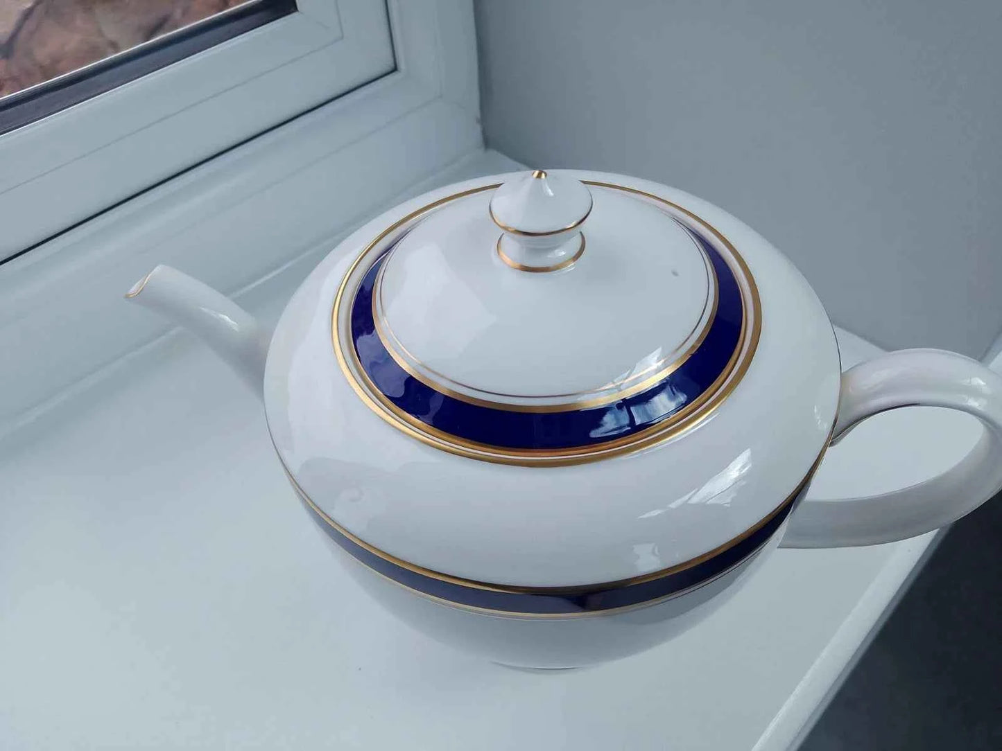 Royal Worcester Howard Cobalt Blue Teapot Excellent Unused Condition