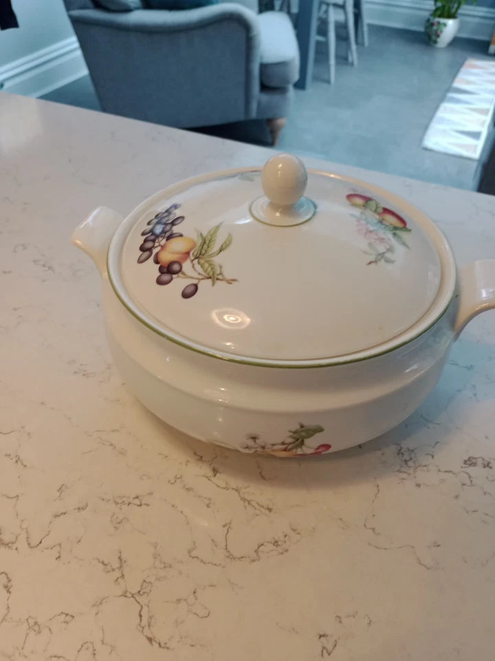 St Michael's Marks and Spencer Ashberry Lidded Covered Serving Casserole Dish