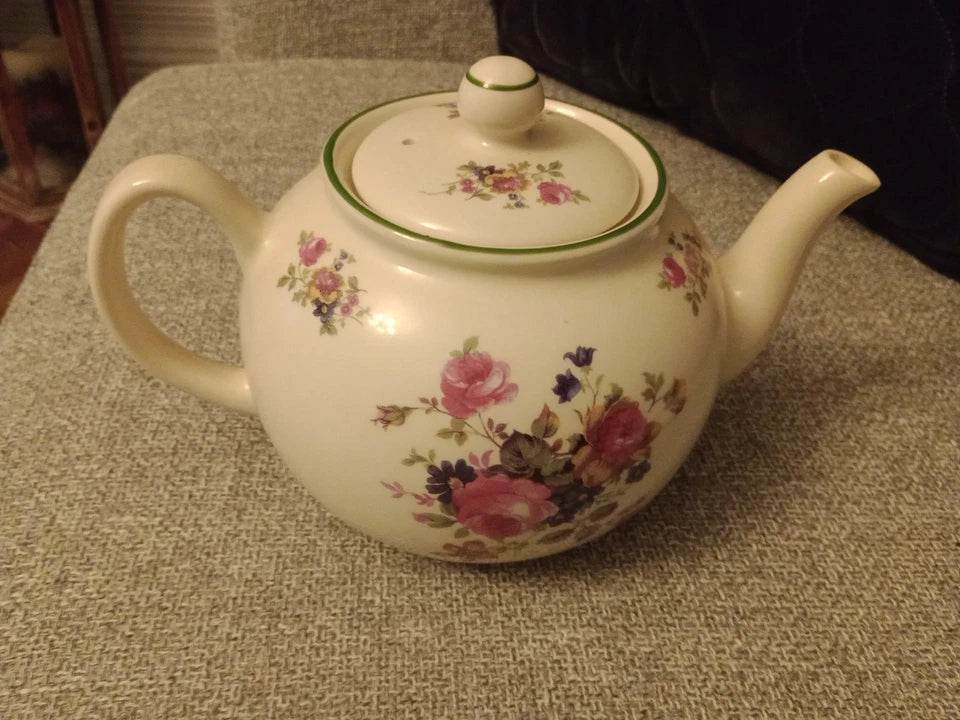 Pristine England Floral Cream Teapot Tea Pot