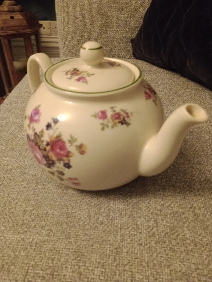 Pristine England Floral Cream Teapot Tea Pot