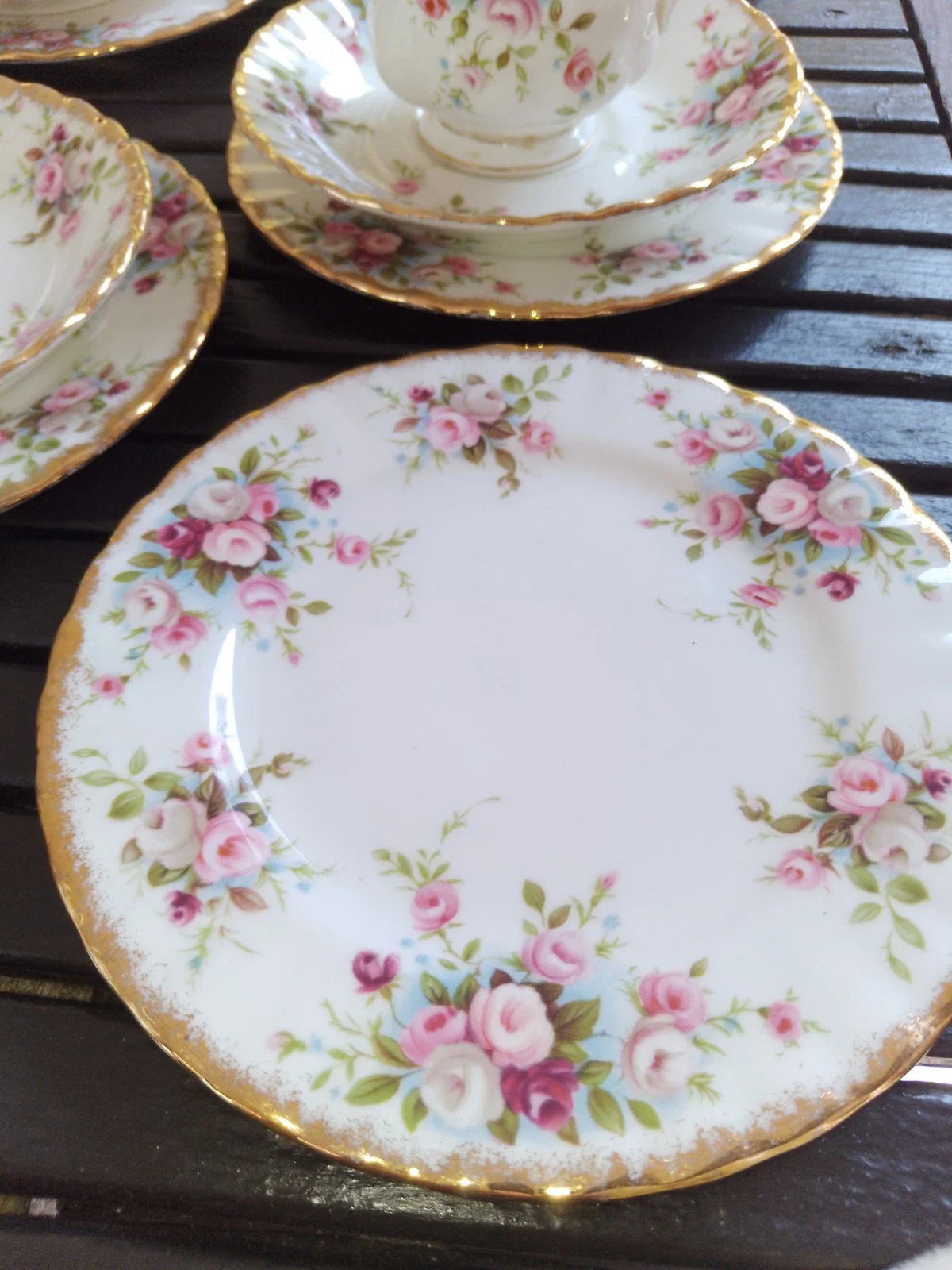 Royal Albert Cottage Garden Tea Set 6 Trios Cups, Saucers And Side Plates Rare - Helsby Vintage