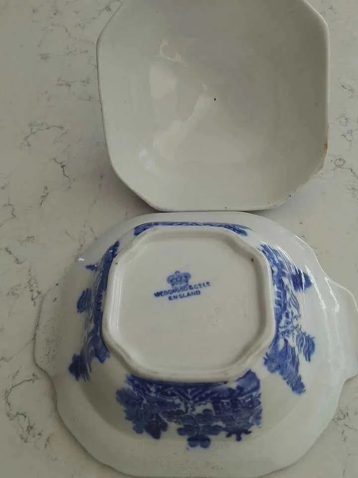 Antique Blue Willow Wedgwood & Co Pagoda Lidded Butter Dish Rare - Helsby Vintage