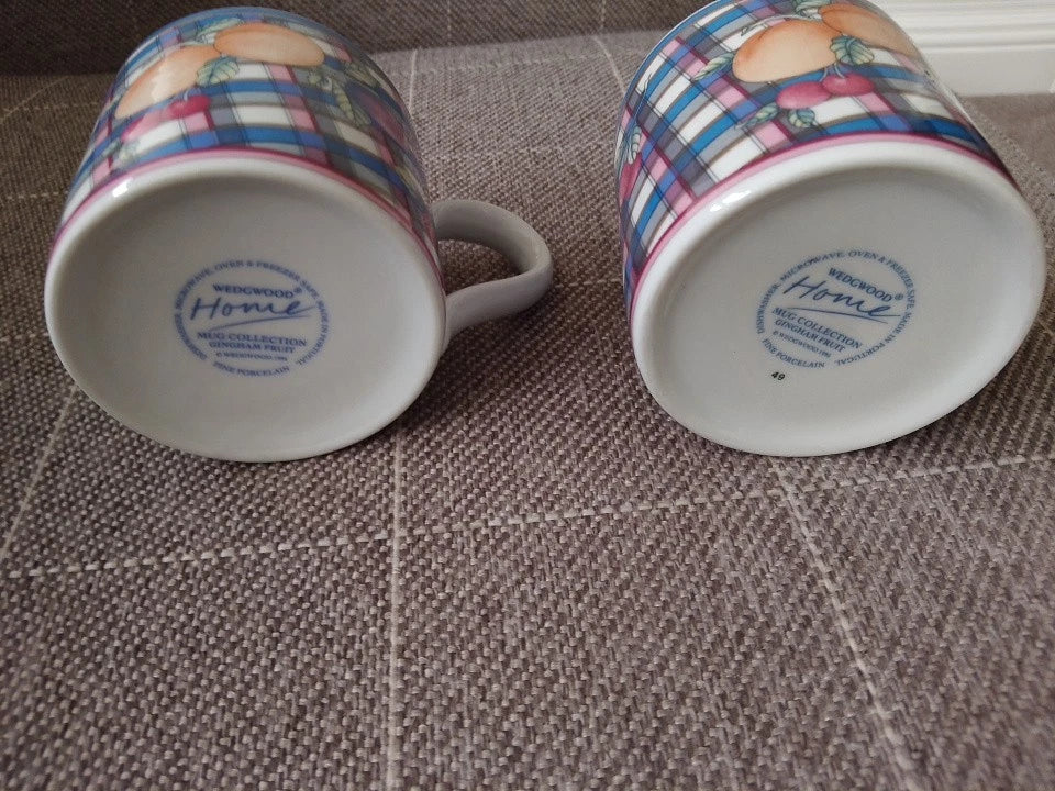 Pair Of Wedgwood Home Gingham Fruit Tea Coffee Collectors Mugs 1996 Rare - Helsby Vintage