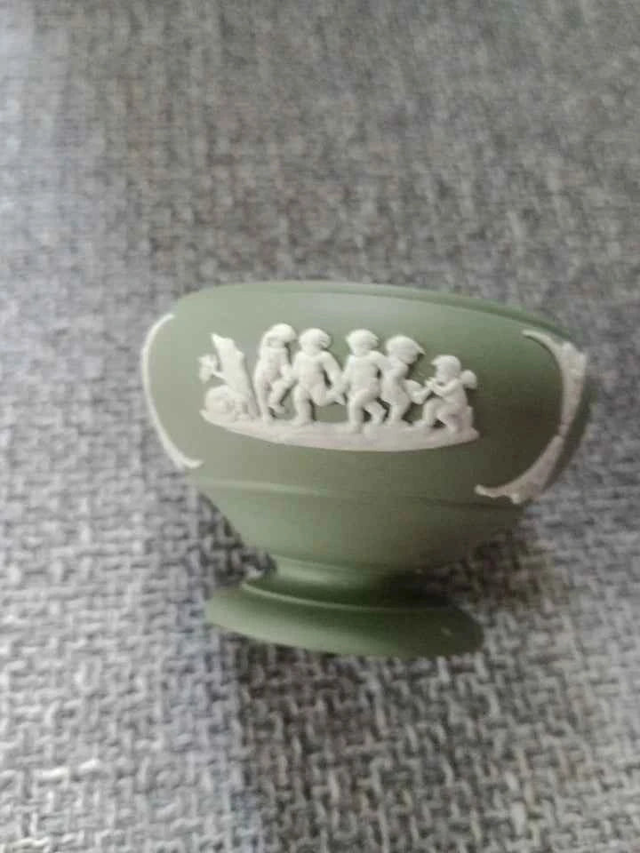 Wedgwood Green Jasperware Salt Cellar 7cm Diameter Rare Design - Helsby Vintage