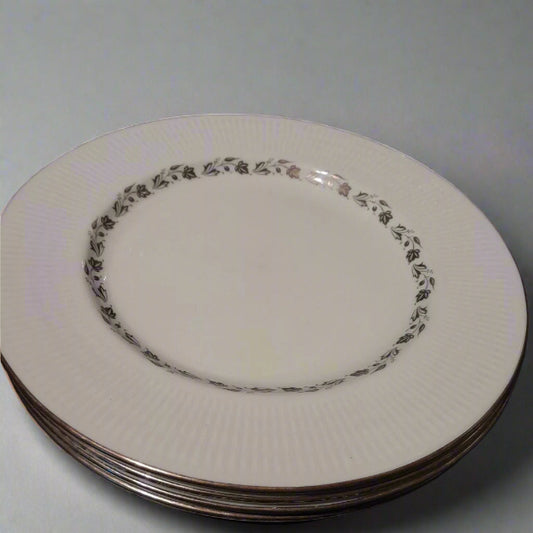 Royal Doulton Fairfax 27cm Dinner Plates