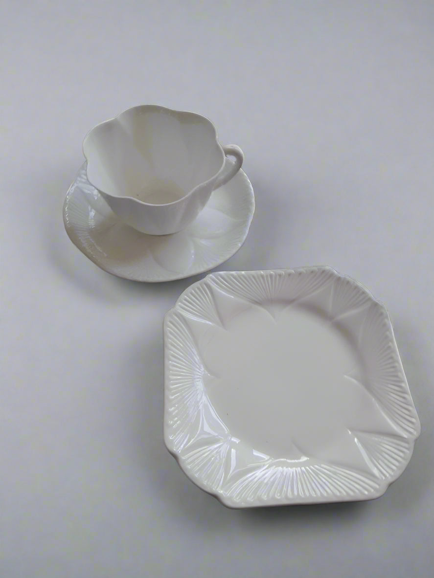 Vintage Shelley Dainty All White China Trio Tea Cup Saucer Plate Rd 272101