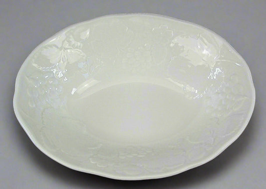 Wedgwood  STRAWBERRY AND VINE Vegetable Oval Serving Dish 