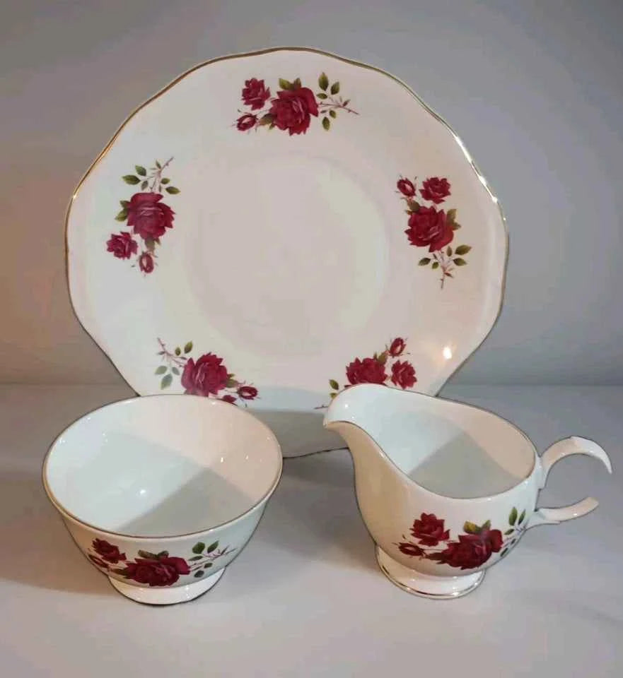 Gainsborough Red Rose Roses Milk Jug, Sugar Bowl And Cake Plate Vintage - Helsby Vintage