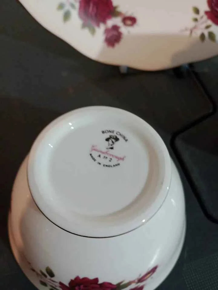 Gainsborough Red Rose Roses Milk Jug, Sugar Bowl And Cake Plate Vintage - Helsby Vintage