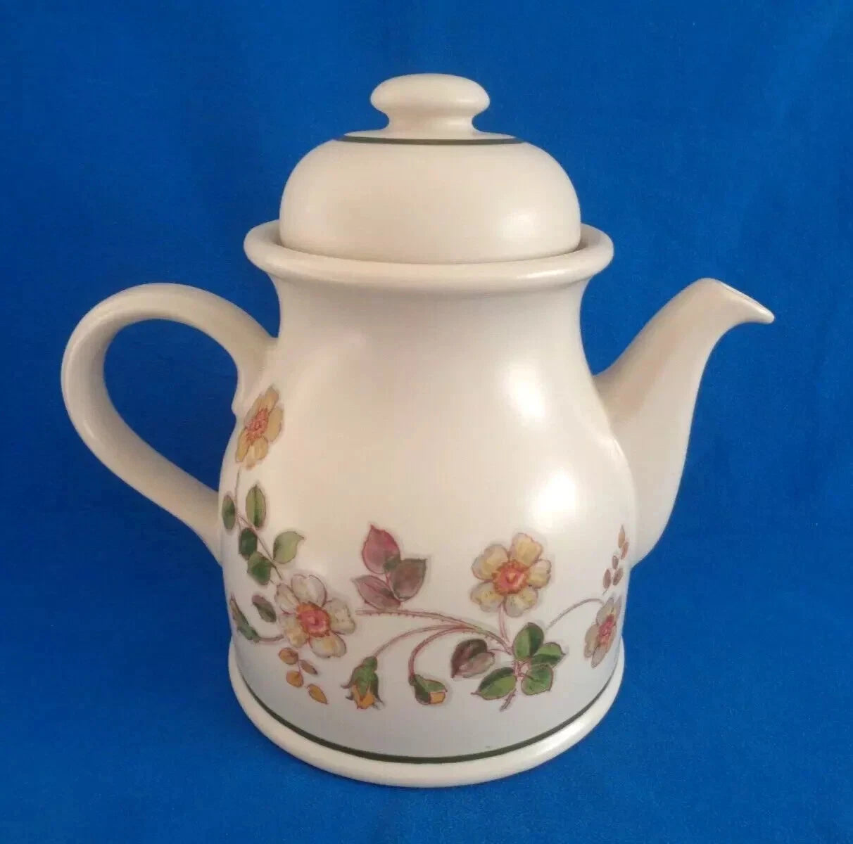 Marks And Spencer Autumn Leaves Large Tea Coffee Pot Vintage - Helsby Vintage