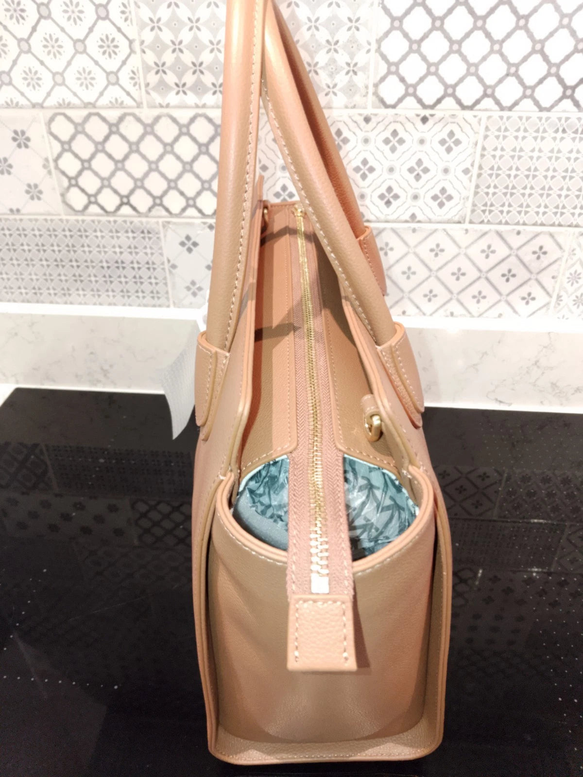 New Moncrief Brooke Latte Italian Leather Medium Handbag RRP £800 - Helsby Vintage