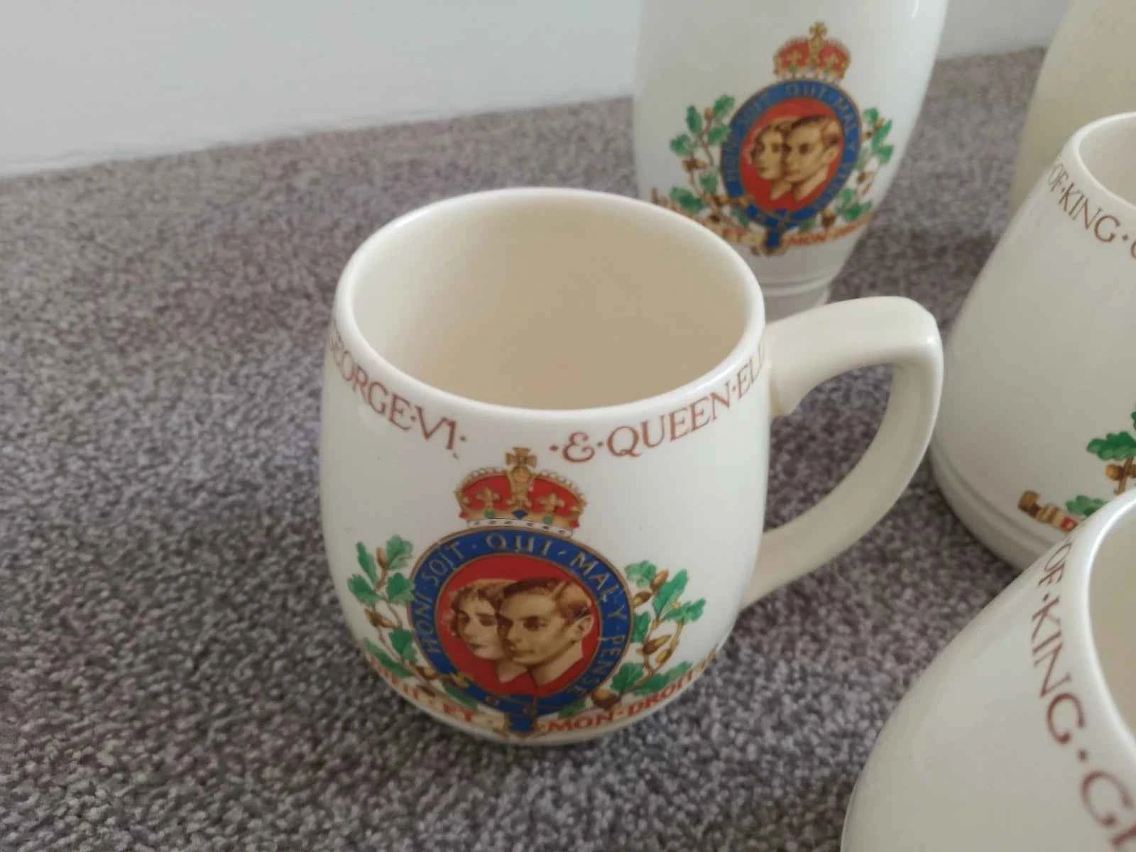 King George VI And Queen Elizabeth Coronation 1937 2 Beakers And 5 Mugs Cups - Helsby Vintage