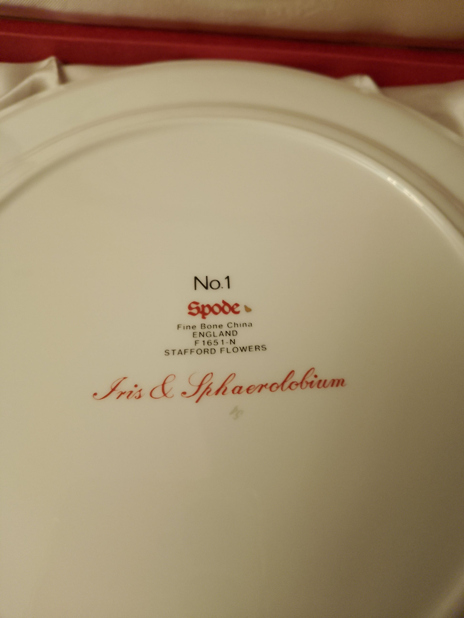 Spode Iris Sphaerolobium Stafford Flowers No 1 Plate 9.25" 23.5cm  Original Box - Helsby Vintage