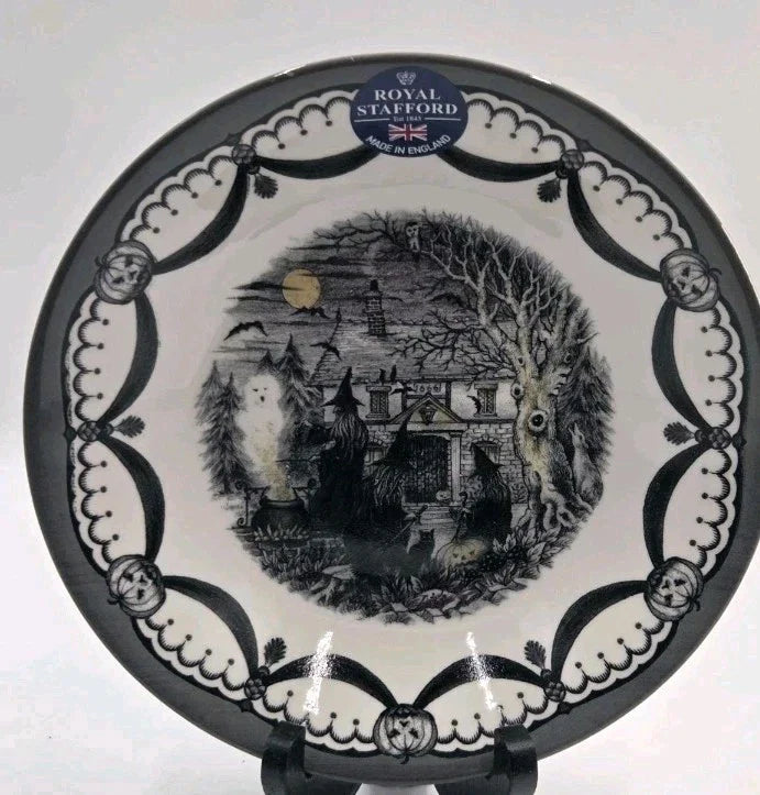 Set of 5 Royal Stafford Spookyville Witches Coven Halloween Pasta Bowls - Helsby Vintage