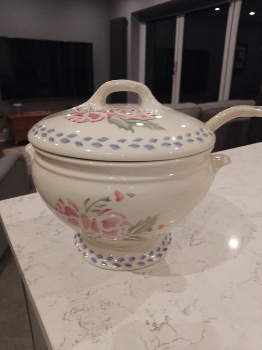 Royal Winton Large Soup Bowl Or Tureen With Lid And Ladle - Helsby Vintage