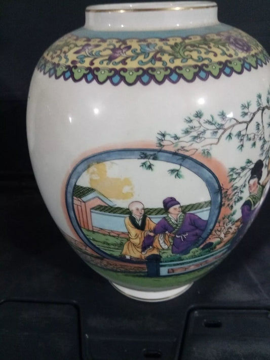 Japanese Ceramic Vase Famille Rose - possibly 19th century?