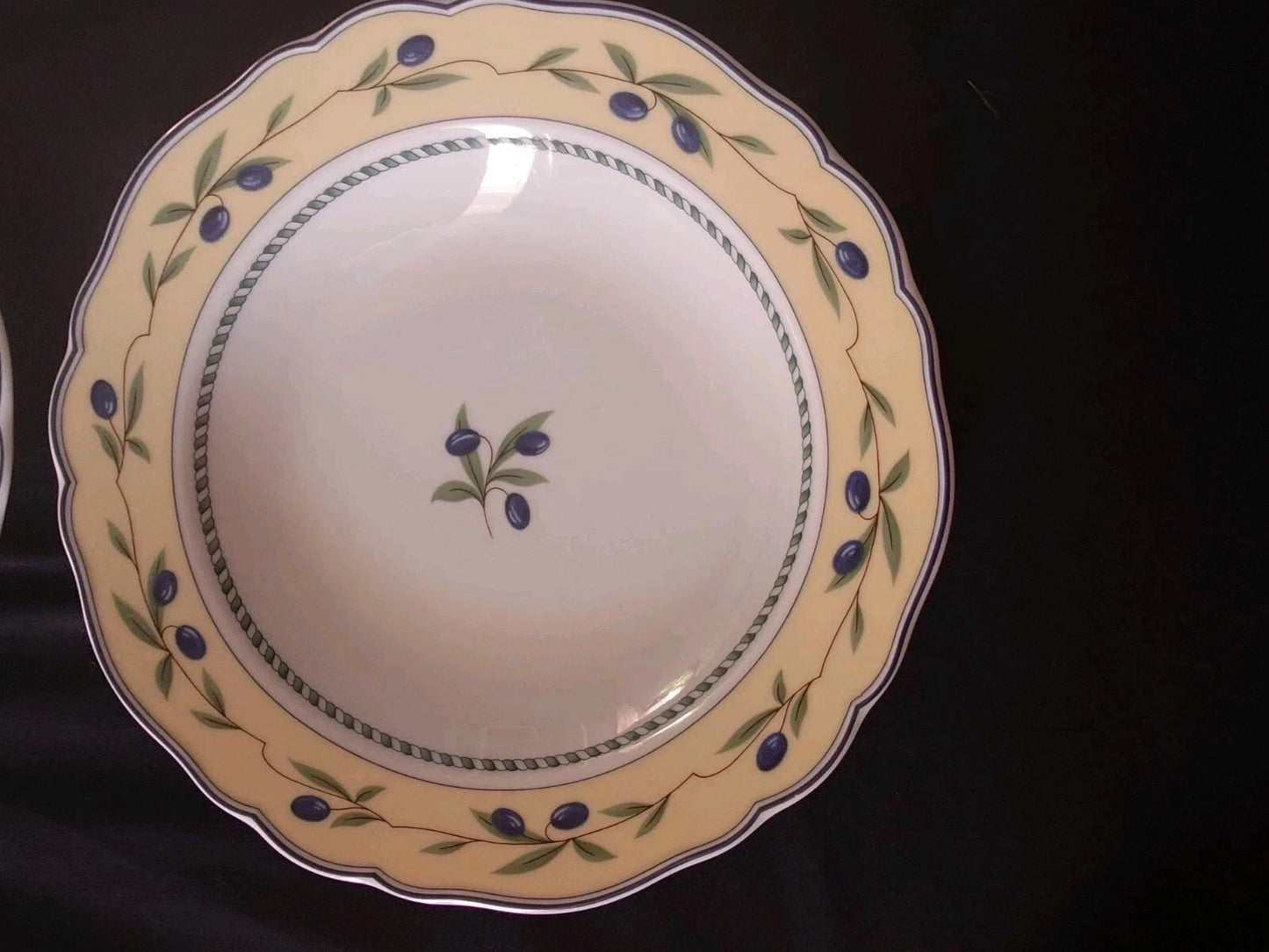 2 x Wedgwood Tuscany Collection - Tuscan Harvest Soup Bowls 8.5"