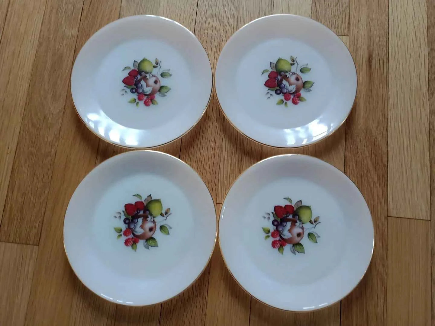 4 X Phoenix Pyrex Opal Glass Salad Plates 8" Fruits Set Retro Vintage