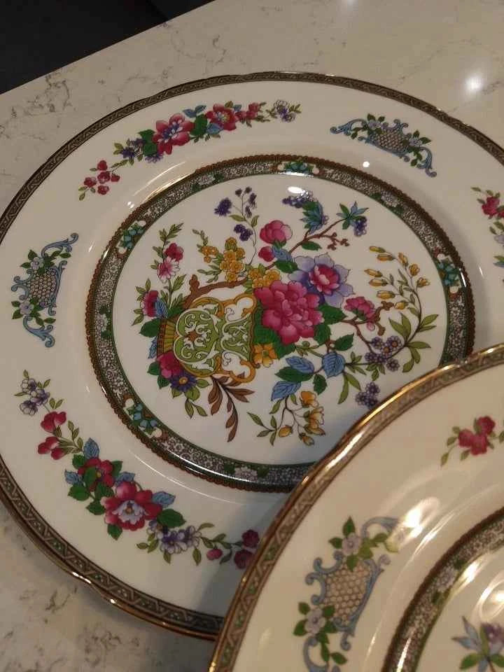 4 x Paragon - Tree Of Kashmir - Dinner Plates 27cm Appear New And Unused
