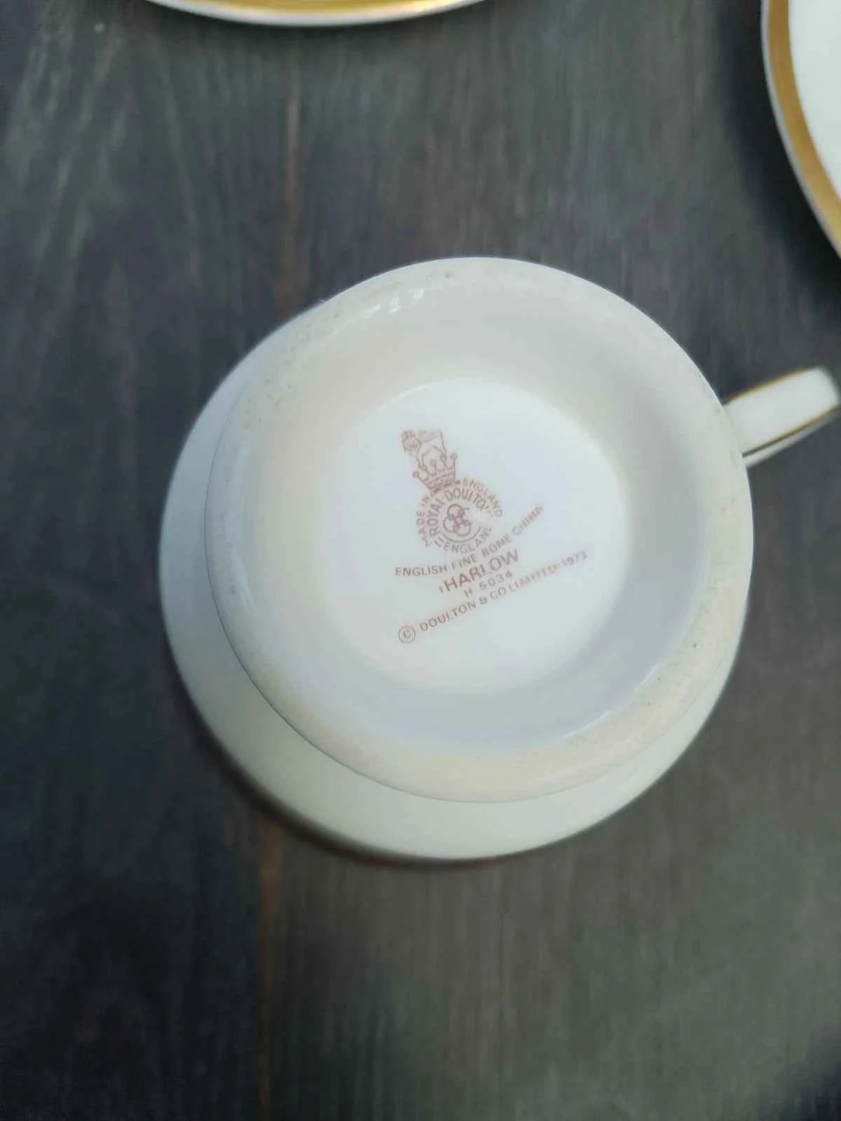 6 x Royal Doulton White / Gold Gilt Harlow Trios (Cups, Saucers, Side Plates )