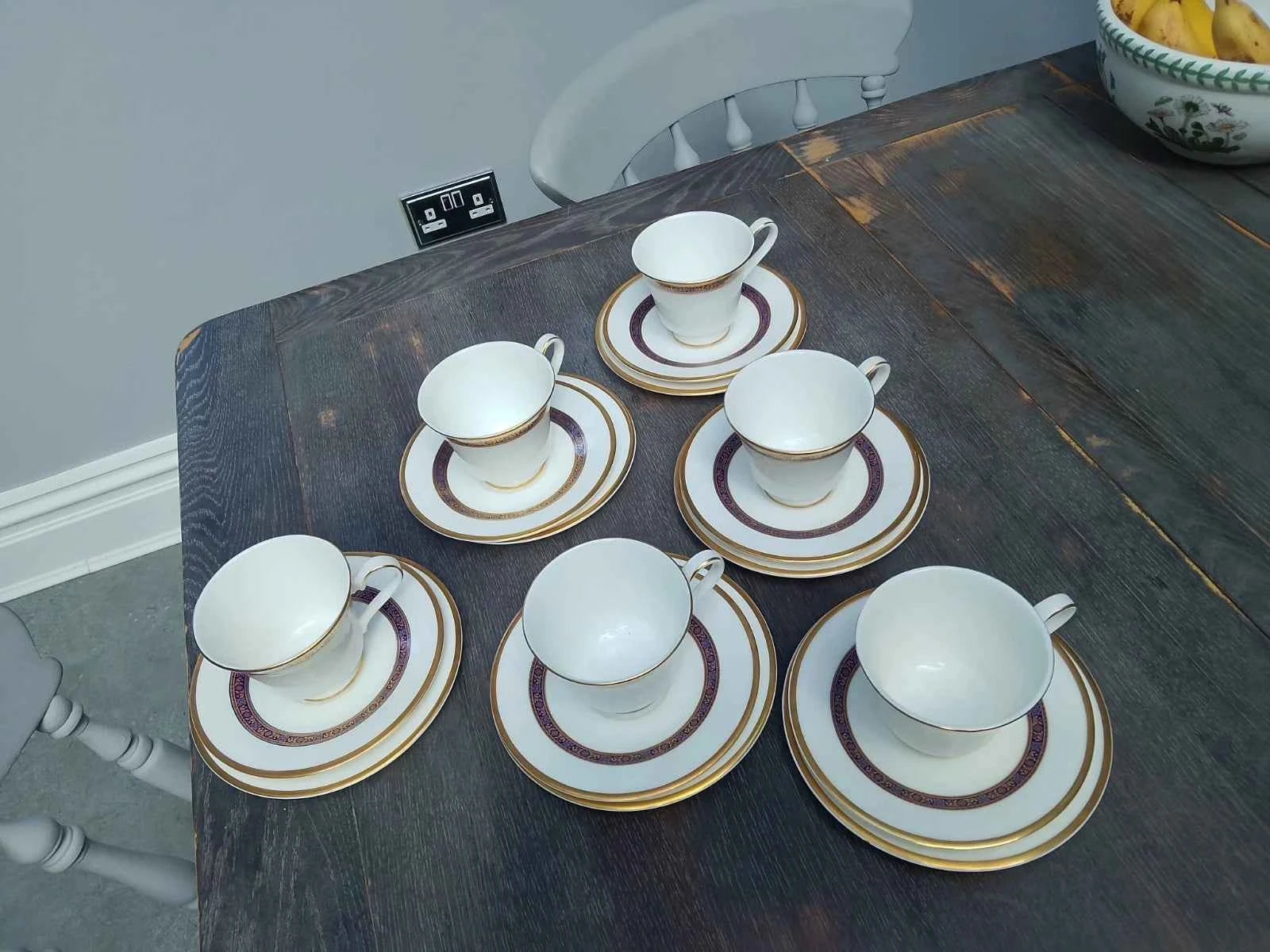 6 x Royal Doulton White / Gold Gilt Harlow Trios (Cups, Saucers, Side Plates )