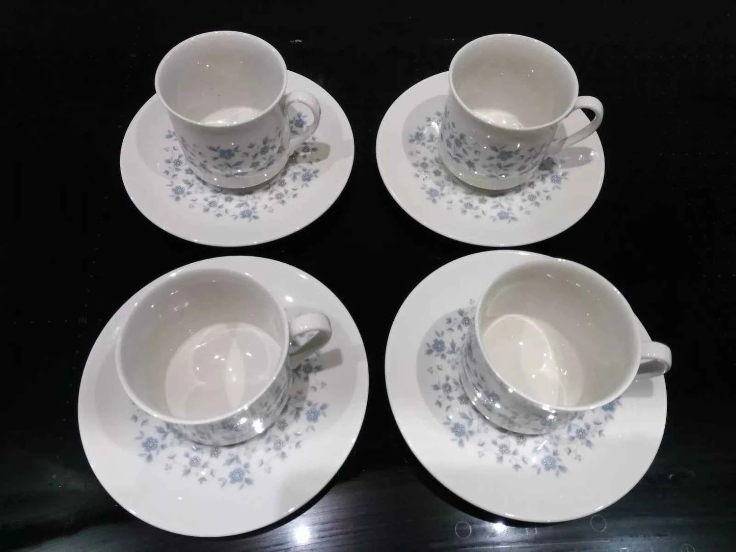4 x Royal Doulton Galaxy Cups and Saucers Rare Excellent condition