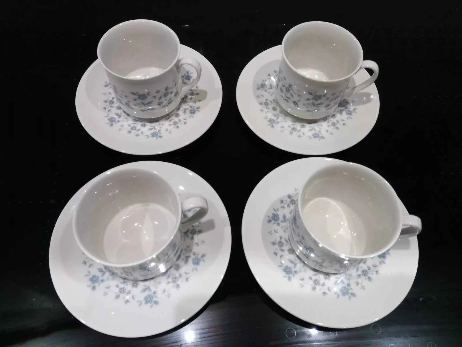 4 x Royal Doulton Galaxy Cups and Saucers Rare Excellent condition