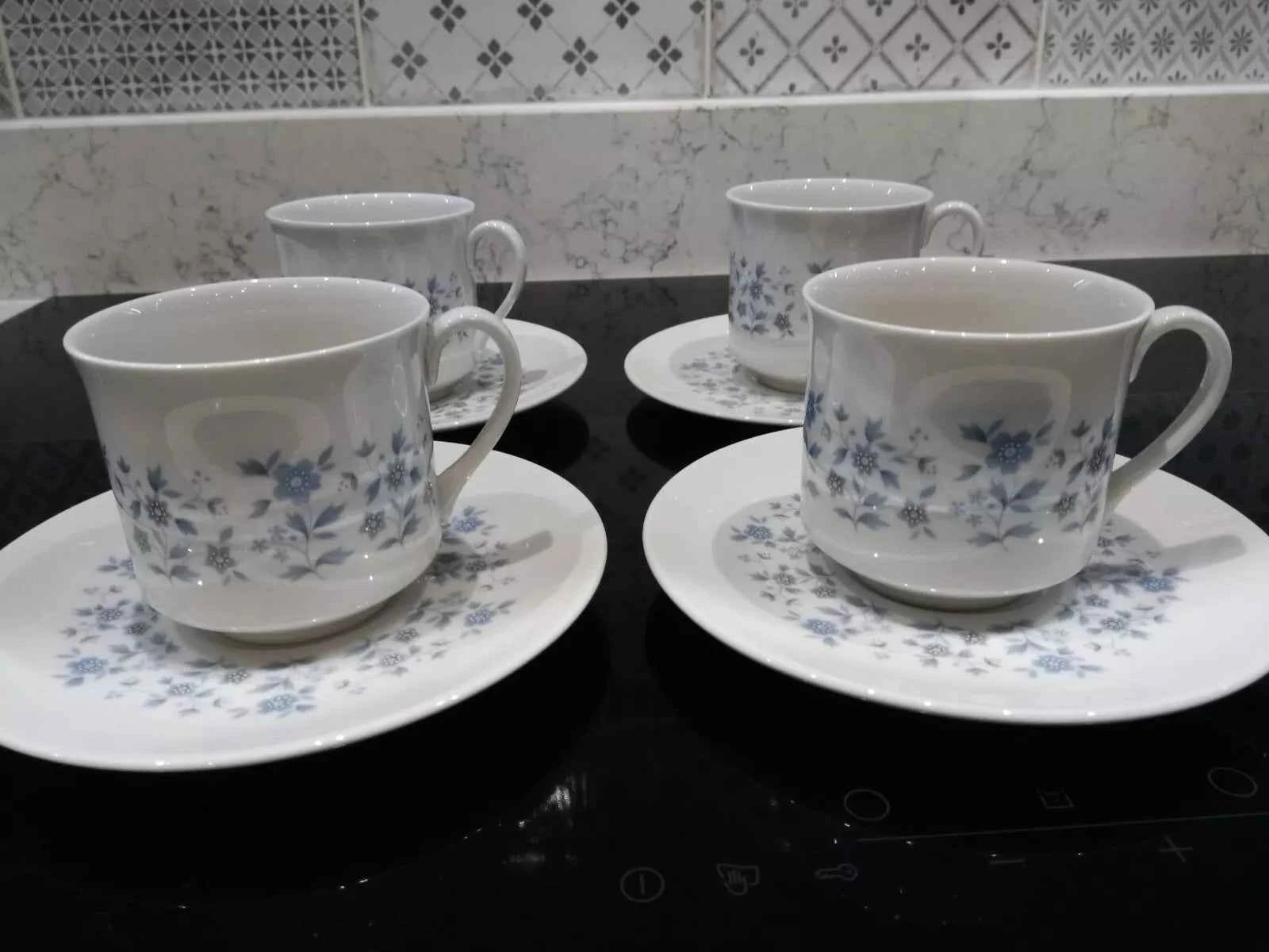 4 x Royal Doulton Galaxy Cups and Saucers Rare Excellent condition