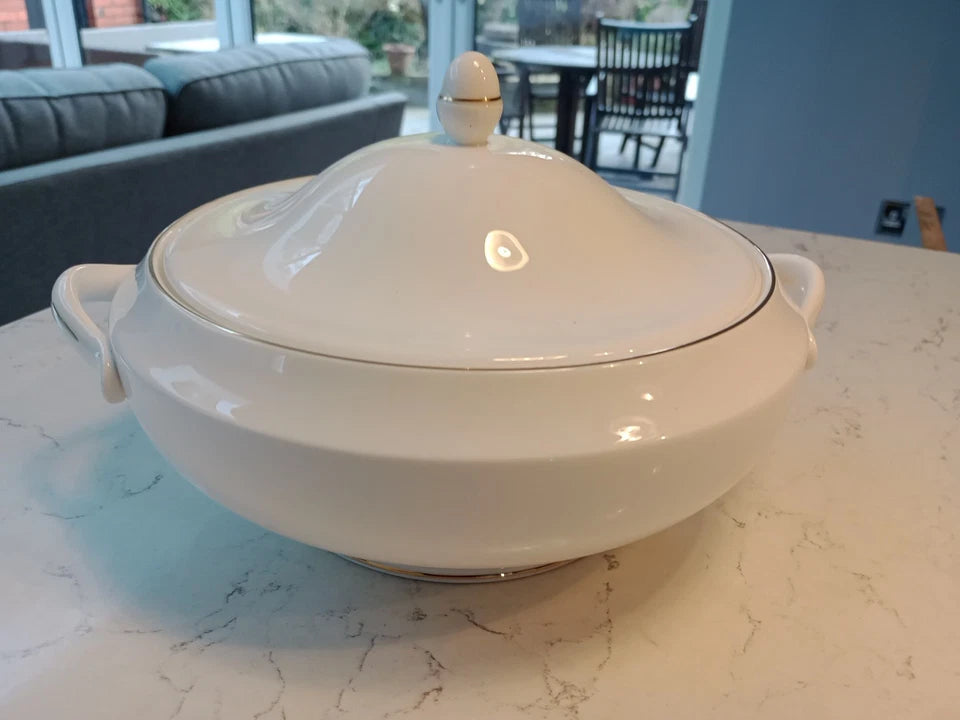 Wedgwood Signet Gold Tureen Lidded Vegetable Serving Dish