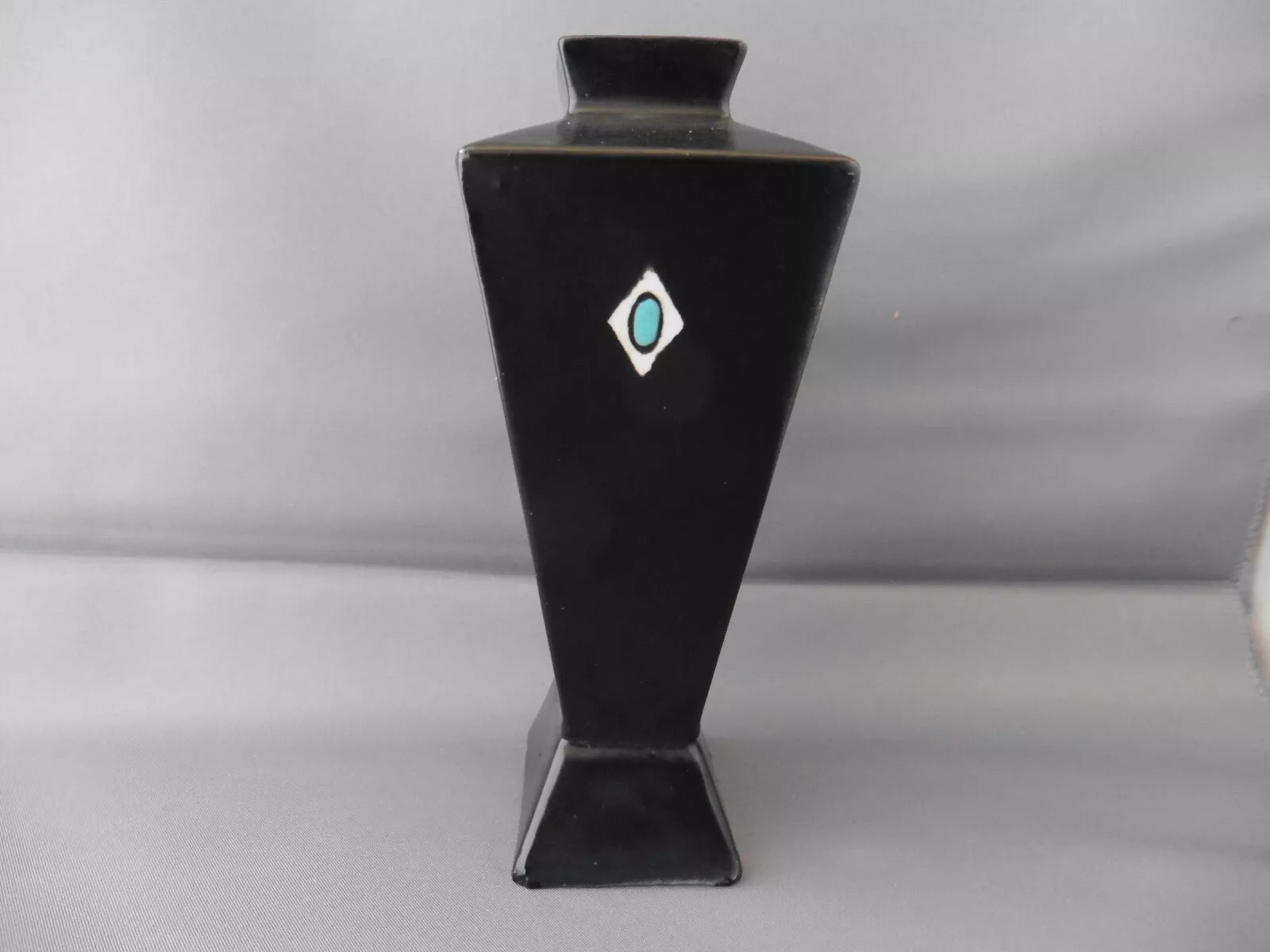 Vintage Shelley Black Celtic Bud Vase Rare Collectable - Helsby Vintage